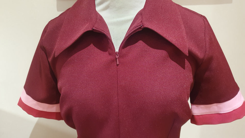 Ladies burgundy 'Brigitte' zip up dress