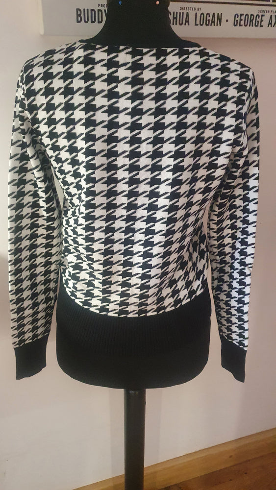 Ladies dogtooth cardigan