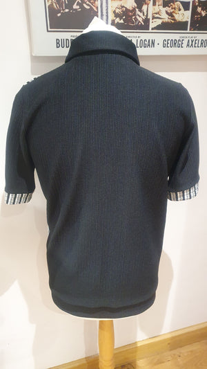 Mens black/grey knitted zip up top